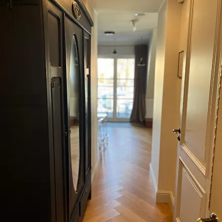 Korter Buergermeistri Majutus *